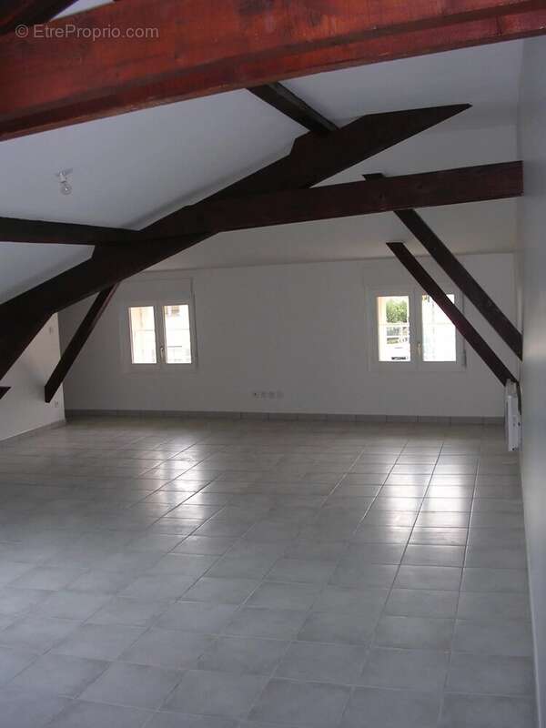Appartement à BELLEVILLE