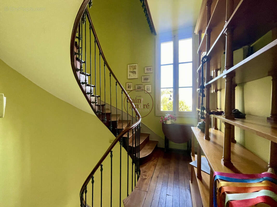 Maison 183 m² à Angouleme  - photo 8