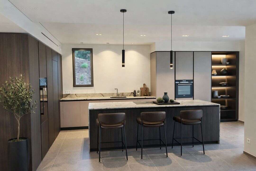 Maison à LA CADIERE-D'AZUR