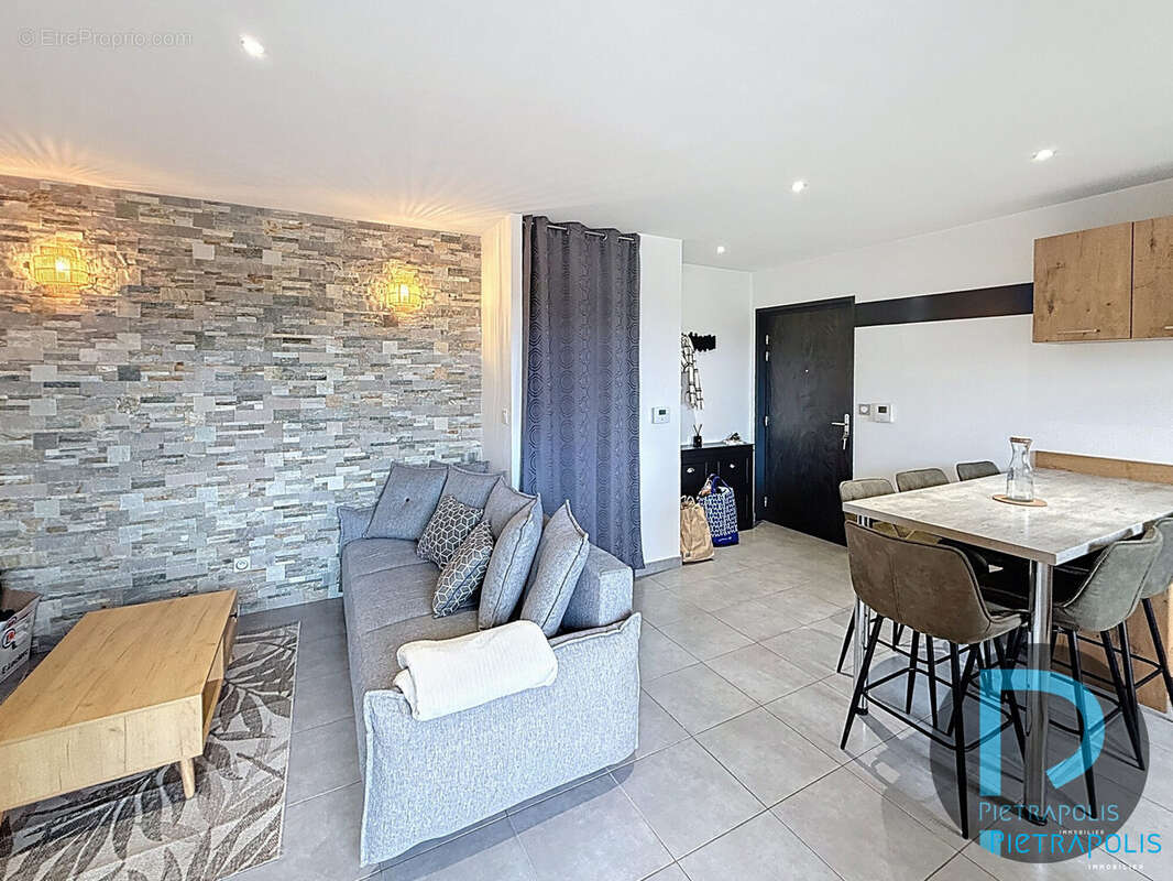 Appartement à CHAVANOZ