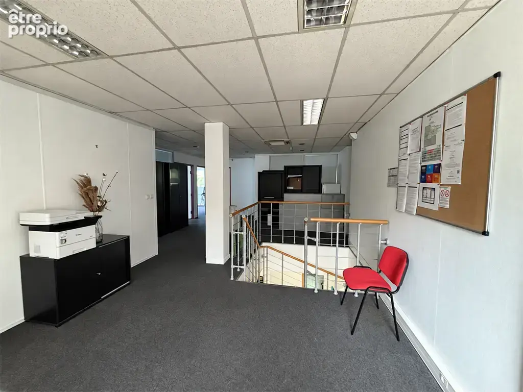 A vendre bureaux annecy sud 268 m2 - photo 2