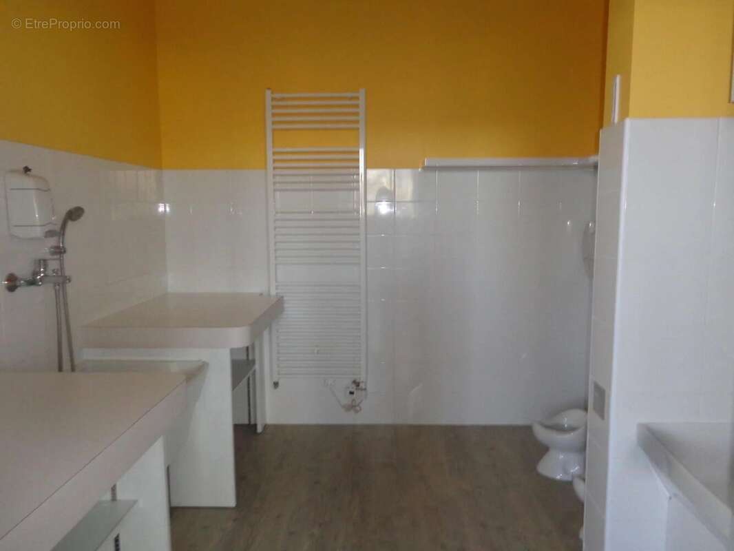 Appartement à SAINT-JUST-D'AVRAY