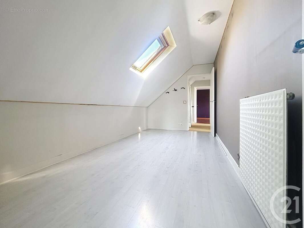 Maison à LE MEE-SUR-SEINE