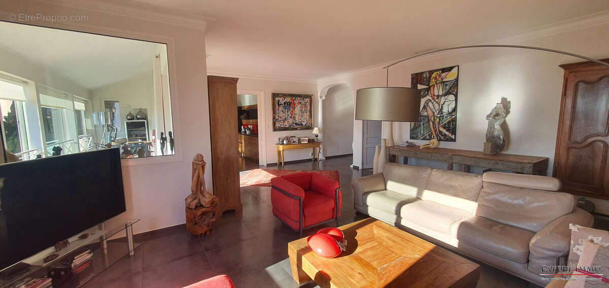 Appartement à SANARY-SUR-MER