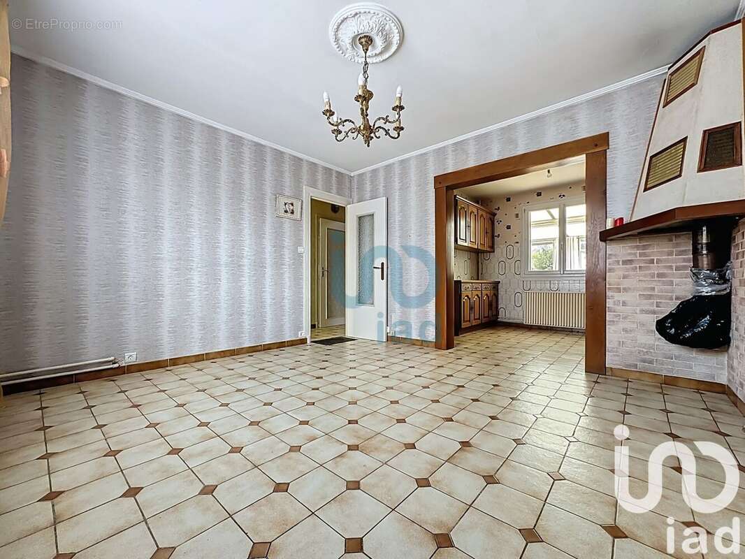 Photo 3 - Maison à CHARLEVILLE-MEZIERES