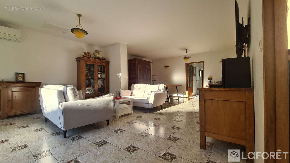 Frontignan, appartement T5, avec jardin et piscine - photo 4