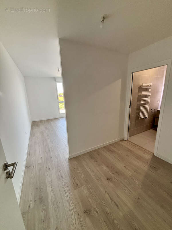 Appartement à SAINTE-GENEVIEVE-DES-BOIS