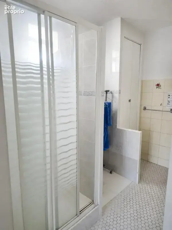 Maison de 7 pièces de 150 m² à Clichy-sous-Bois - photo 3
