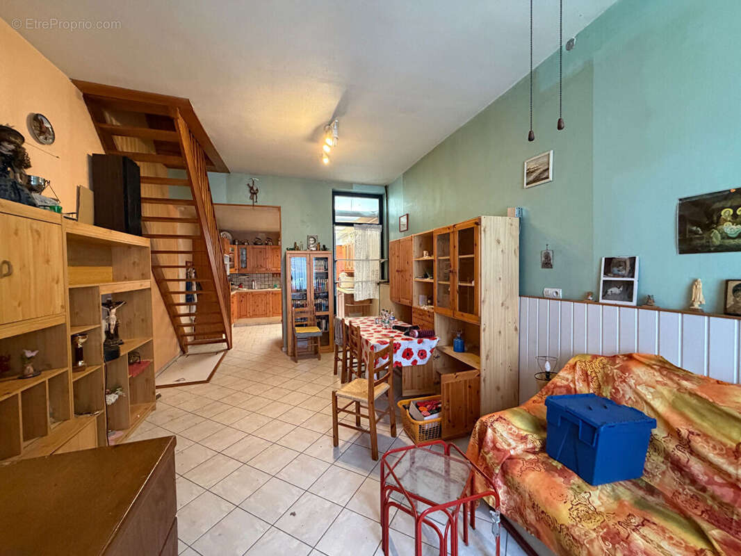 Maison Roubaix 5 pièce(s) 95.97m² - photo 2