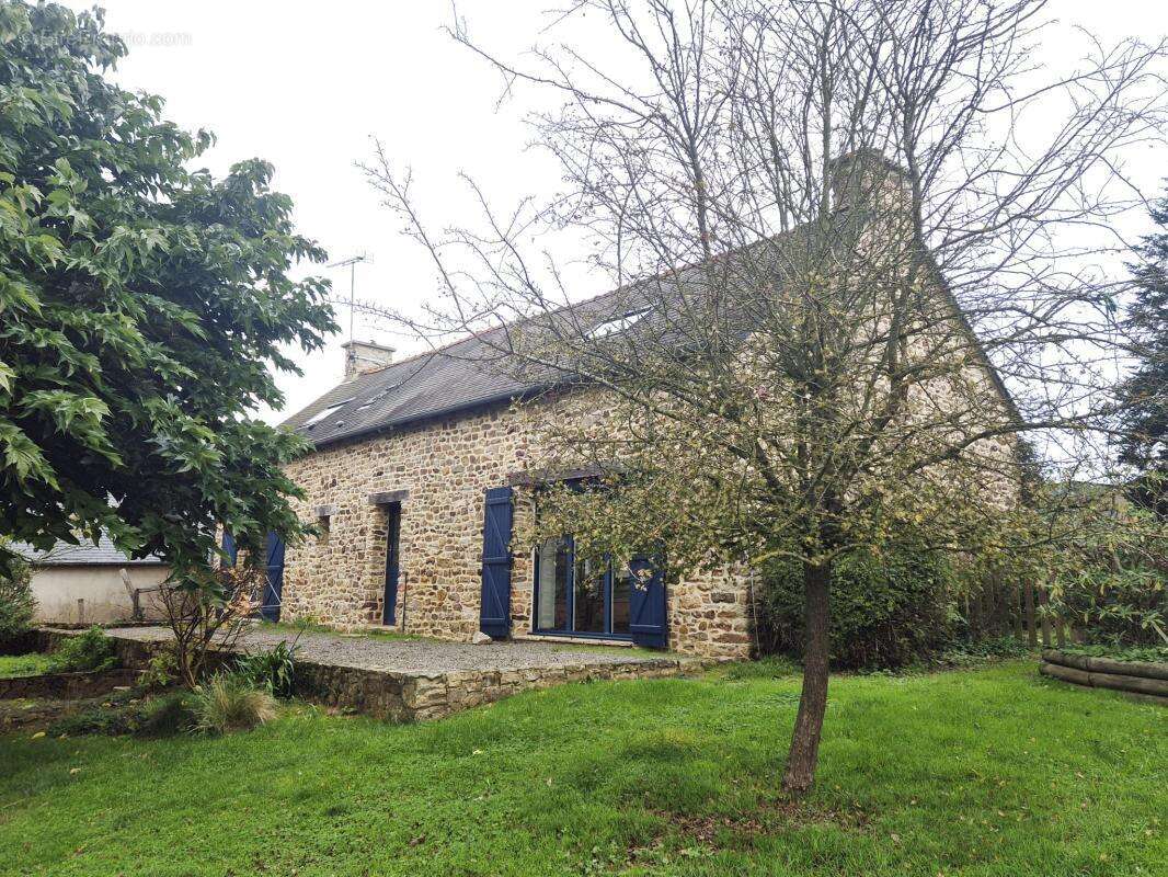 Maison à SAINT-AUBIN-DU-CORMIER