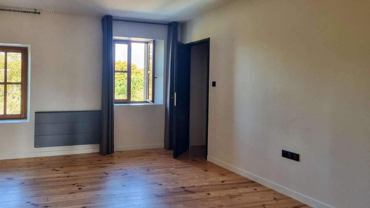 20251014151649 - Maison à MIREPOIX