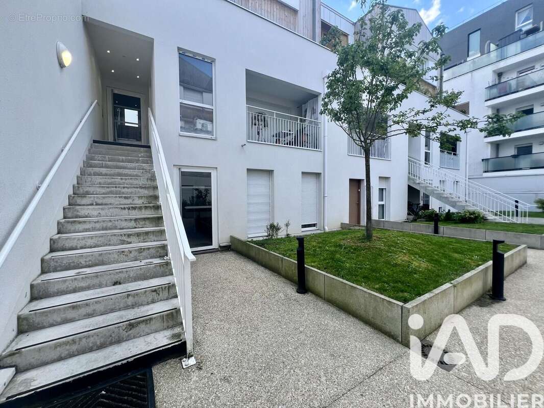 Appartement 65 m² à Romainville  - photo 7