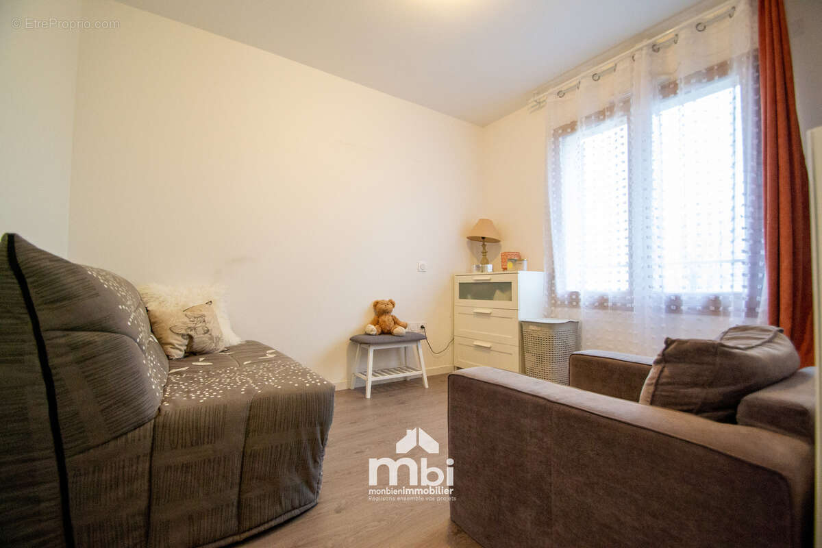 Maison à MARLY-LA-VILLE