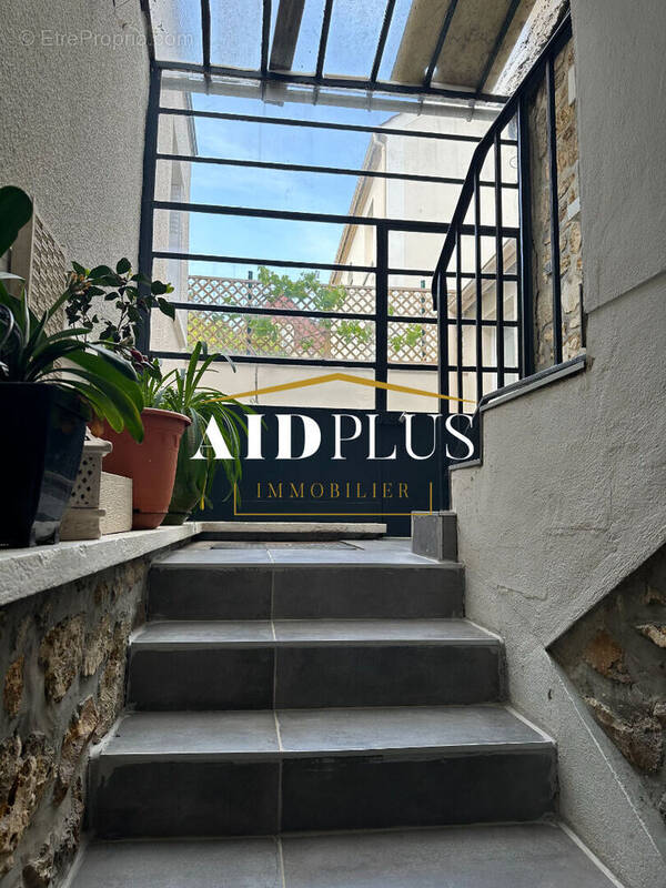 Maison à SAINT-LEU-LA-FORET