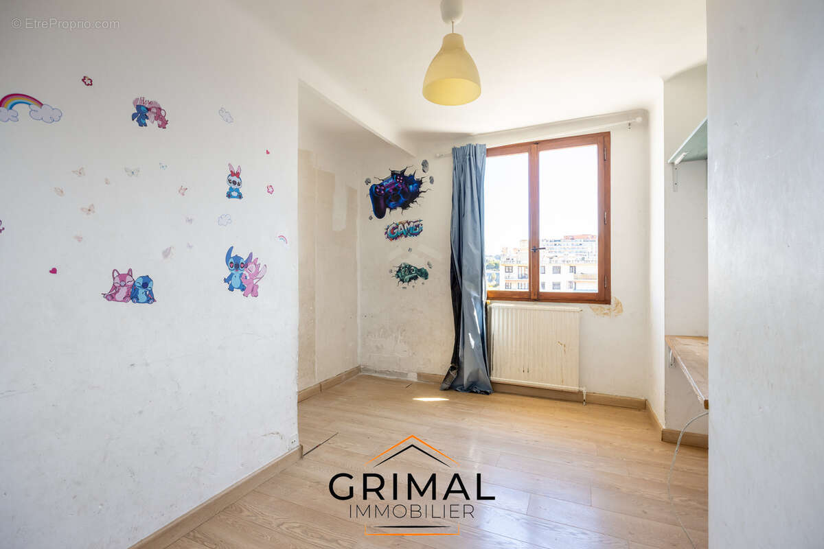 Appartement à MARSEILLE-14E