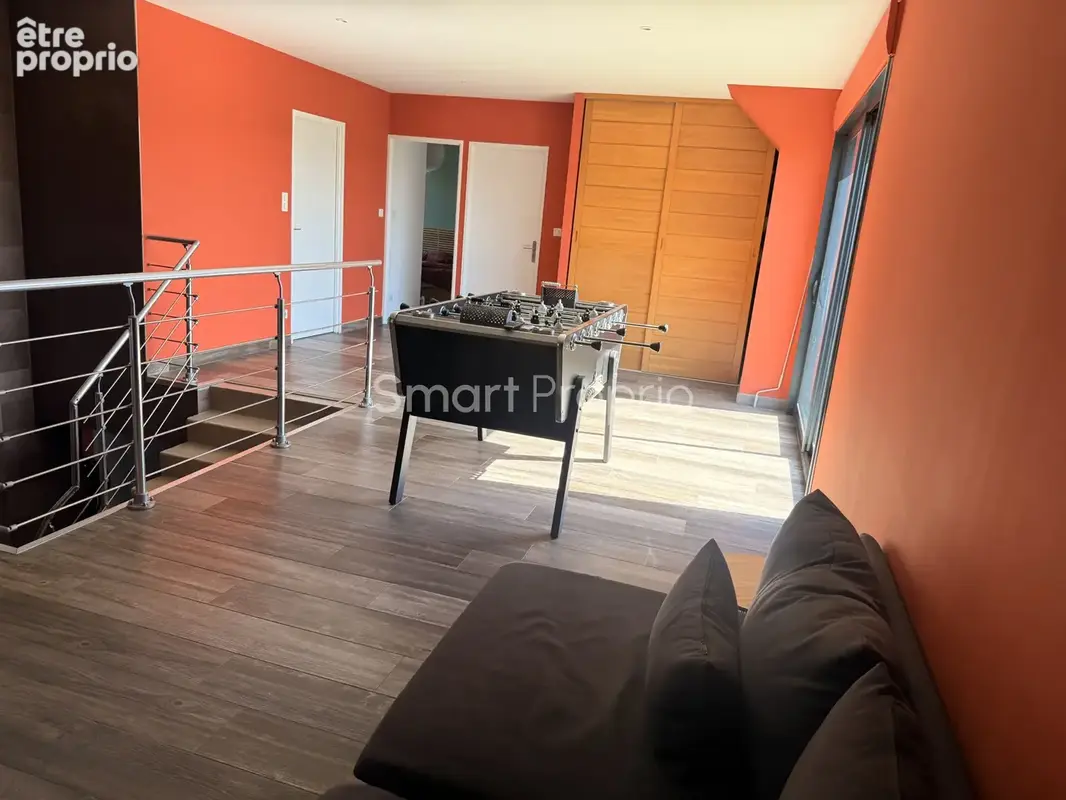 Propriété contemporaine   263 m2   Prestations haut de gamme   Piscine - photo 7