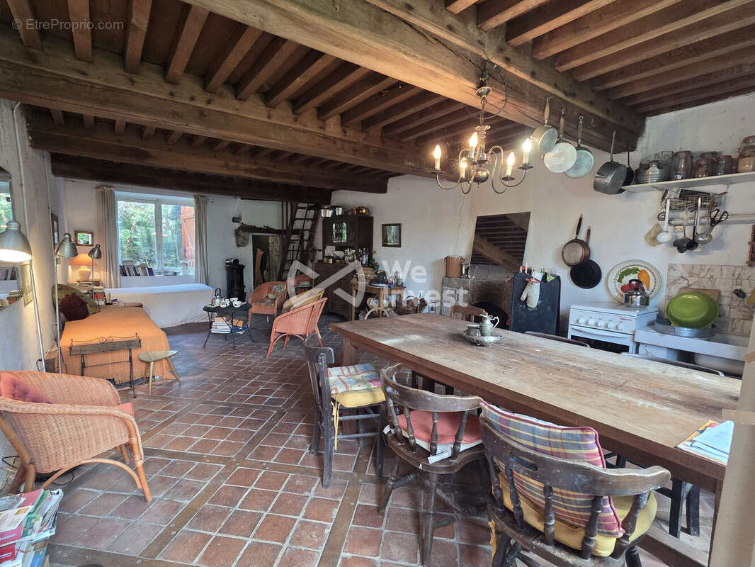 Maison à QUARRE-LES-TOMBES
