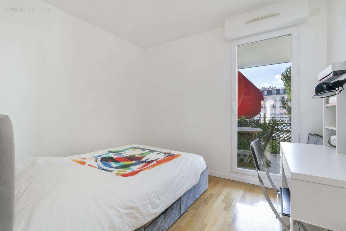 Appartement à ISSY-LES-MOULINEAUX