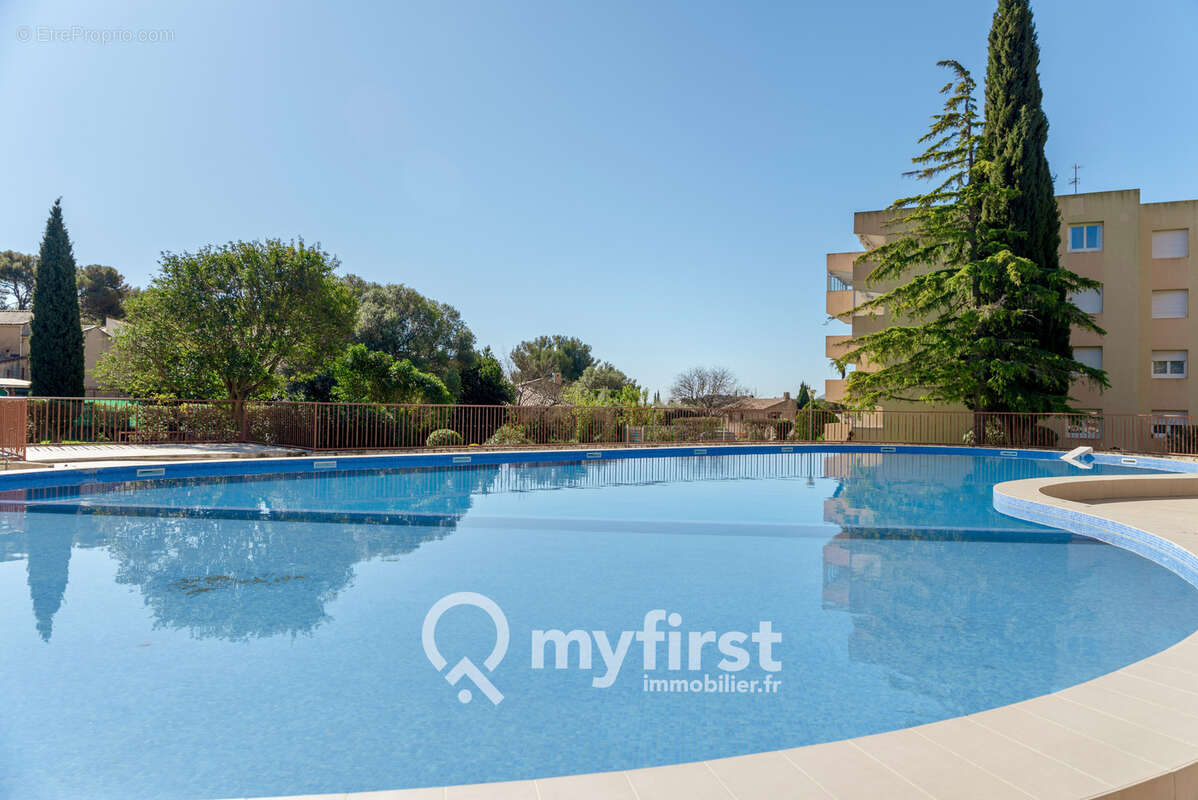 Appartement contemporain avec piscine et tennis. - photo 21