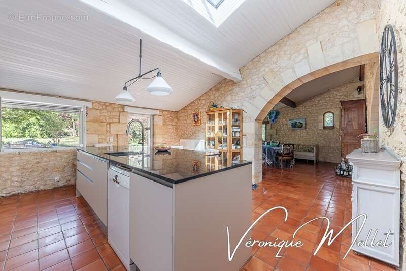 Maison à LIGNAN-DE-BORDEAUX