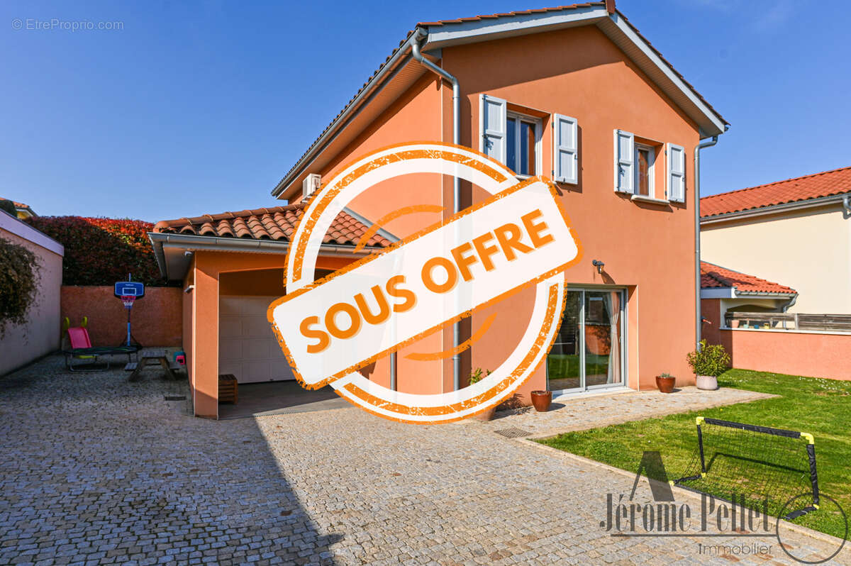 Maison à COMMUNAY