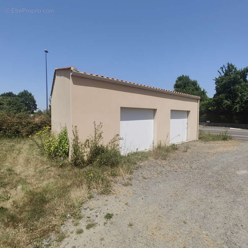 Maison à LA BOISSIERE-DES-LANDES