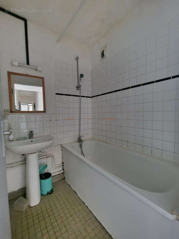 Appartement 82 m² à Reze  - photo 4