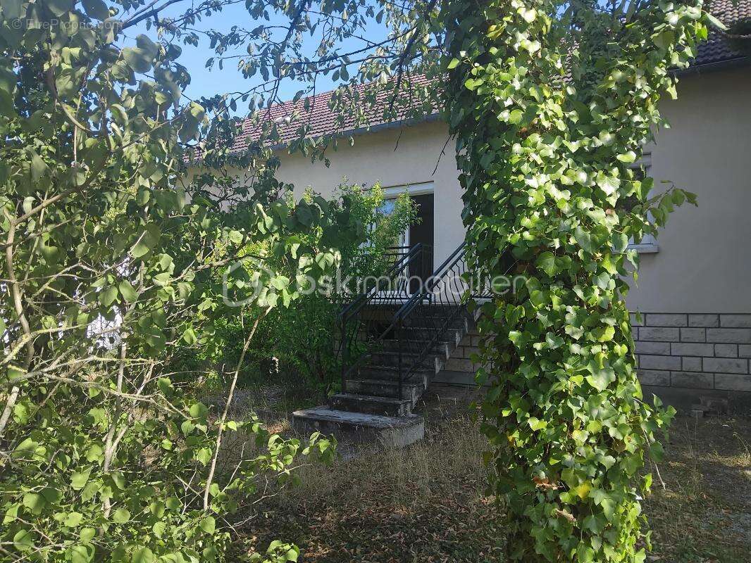 A saisir Maison à réfraîchir fleury les aubrais centre avec forts potentiels d'aménagement - photo 3