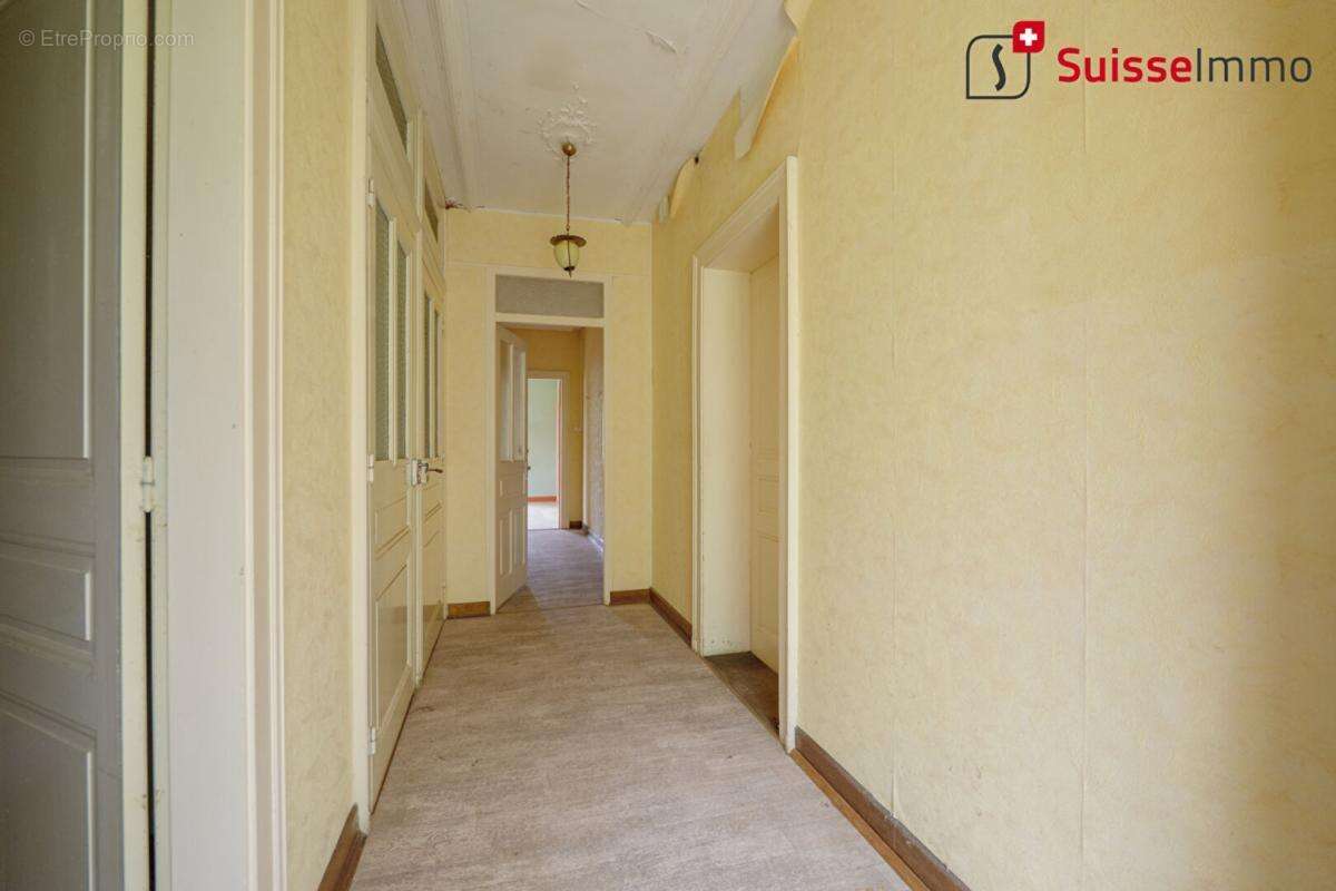 Maison à PONT-DE-ROIDE