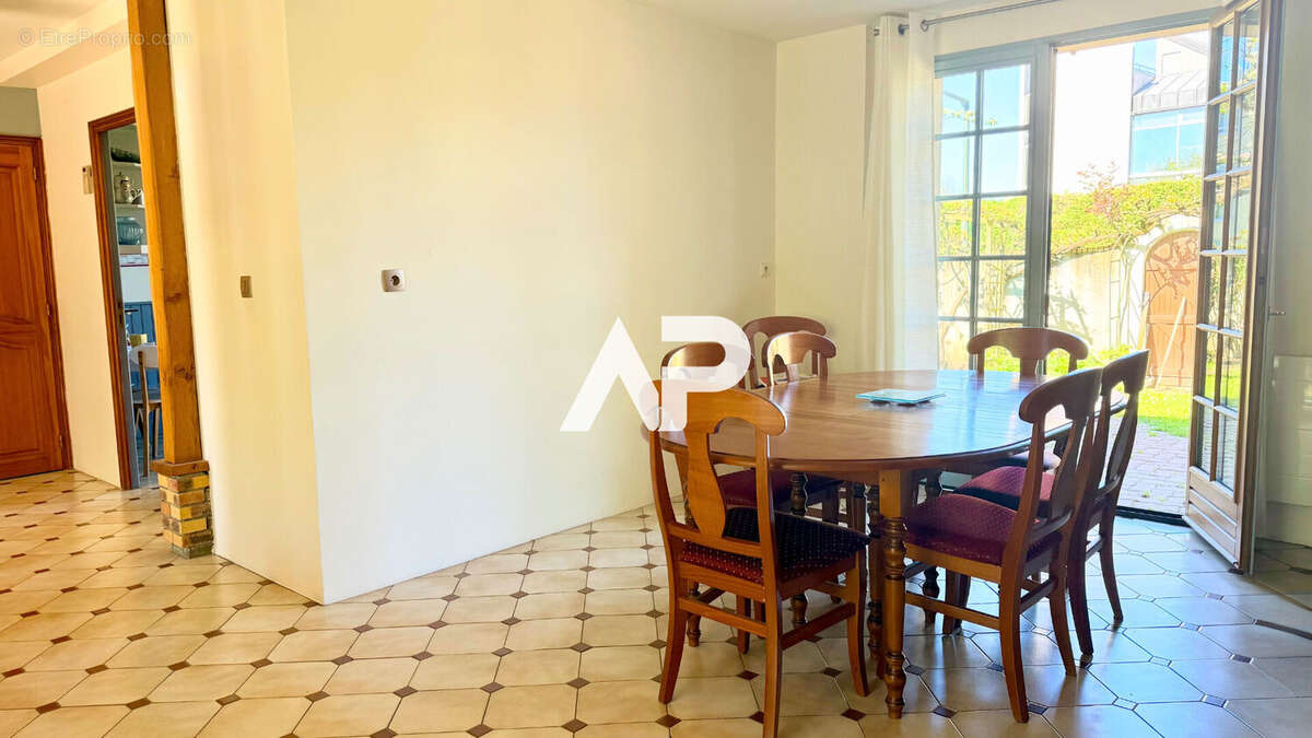 Maison à SOISY-SOUS-MONTMORENCY