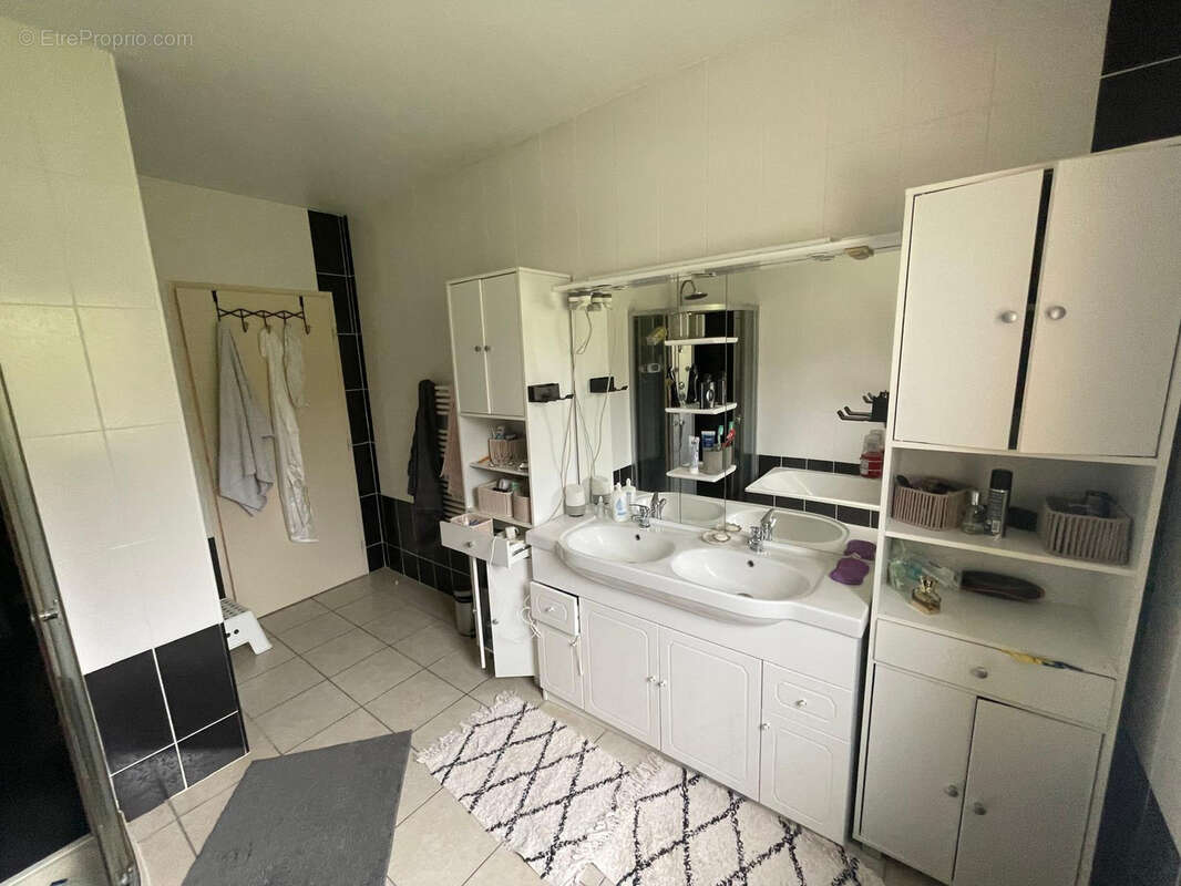 Maison à SAUVETERRE