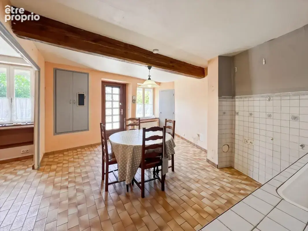 LIVRON - À Vendre maison de village de 191 m² à fort potentiel - beaux volumes - photo 4