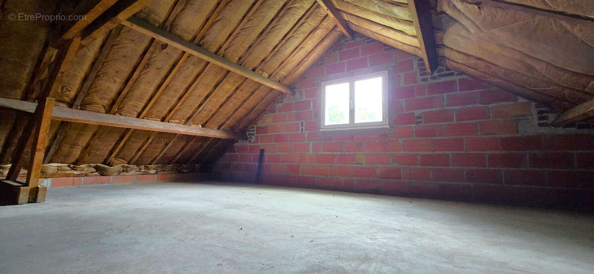 Maison à CHEVINCOURT