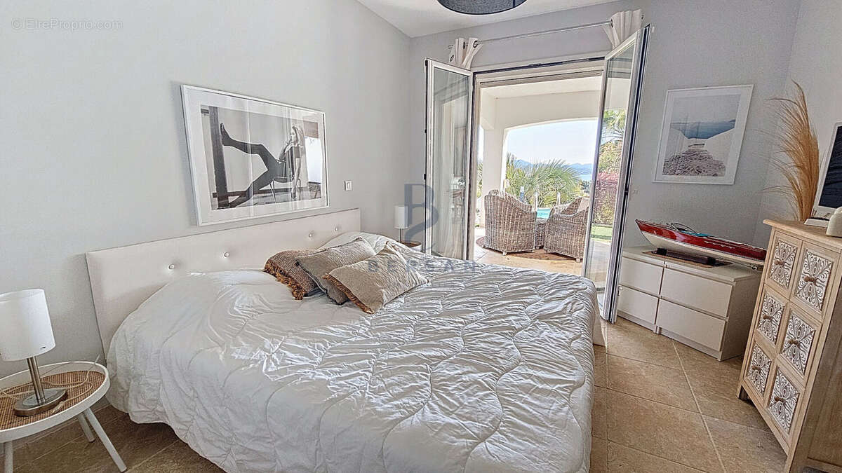 Villa vue mer frejus saint-aygulf - position dominante au calme - photo 15