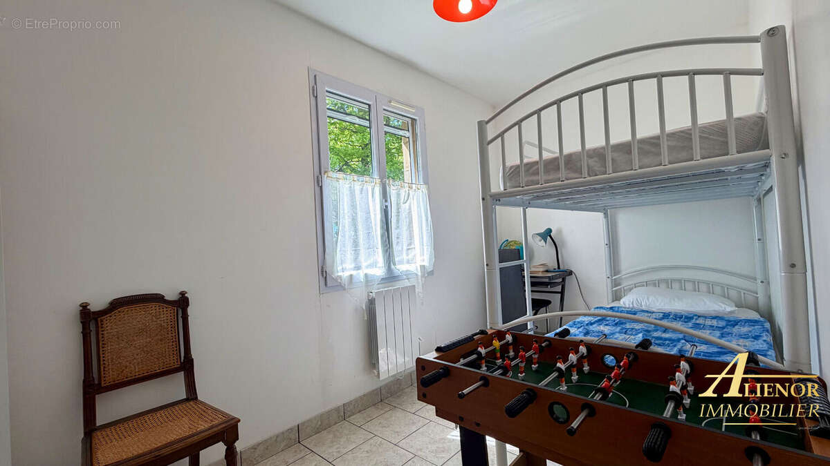 Maison de 4 chambres et 2 gîtes à Lisle - photo 16