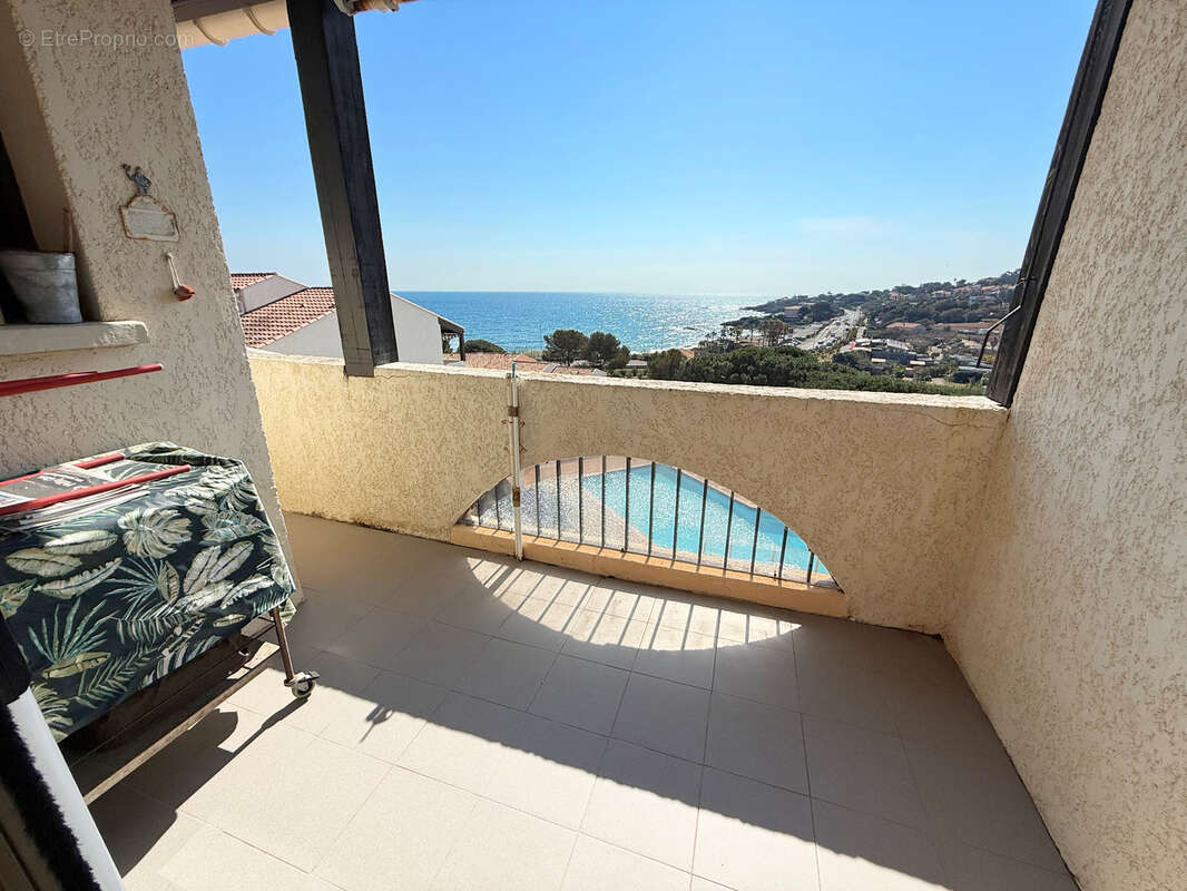 Appartement à ROQUEBRUNE-SUR-ARGENS