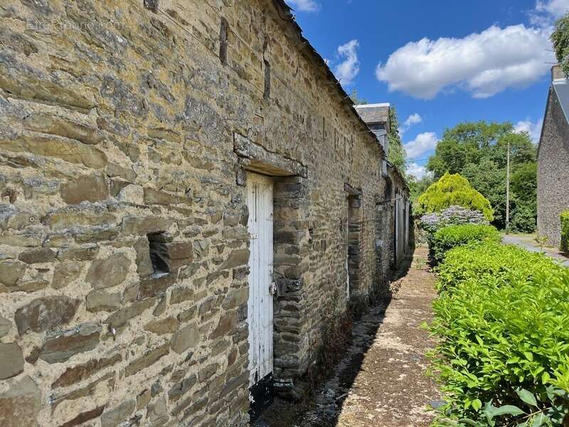 Maison à AUNAY-SUR-ODON