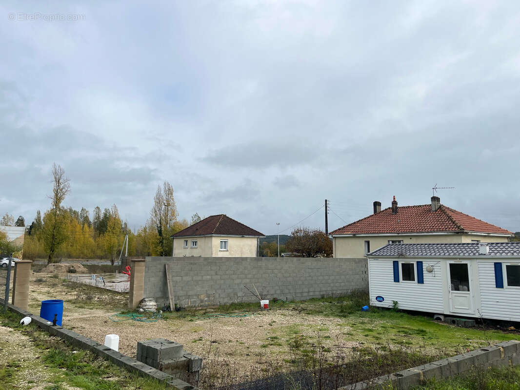 Terrain à TRELISSAC