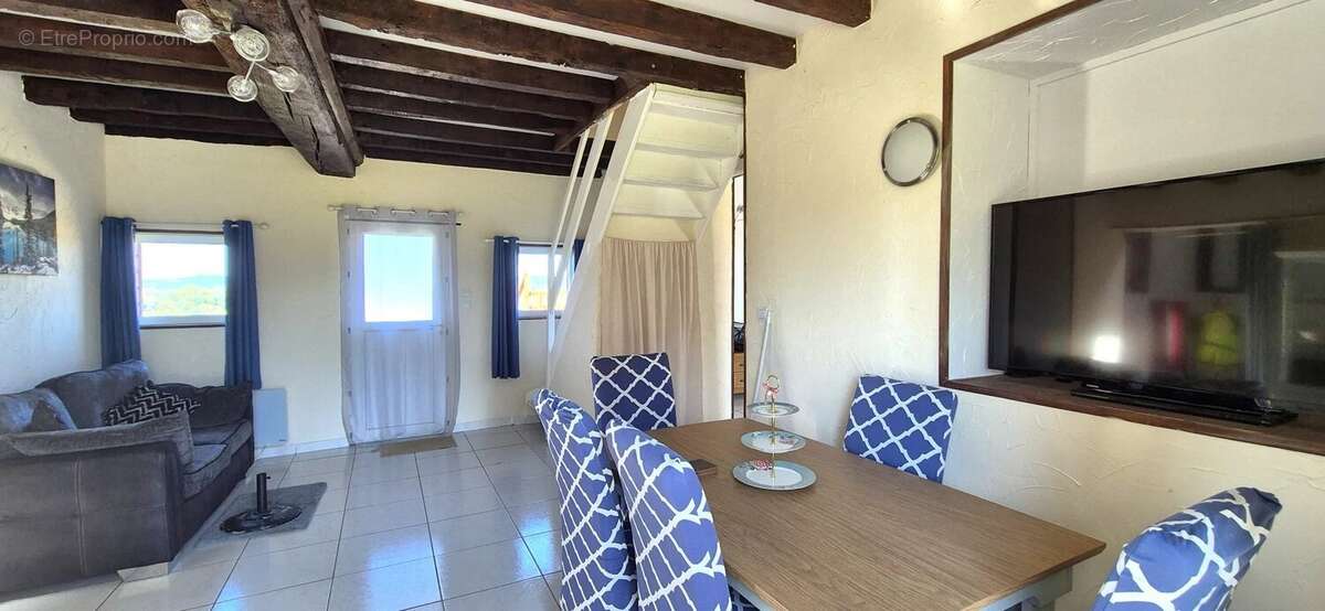 Maison à LE TEILLEUL