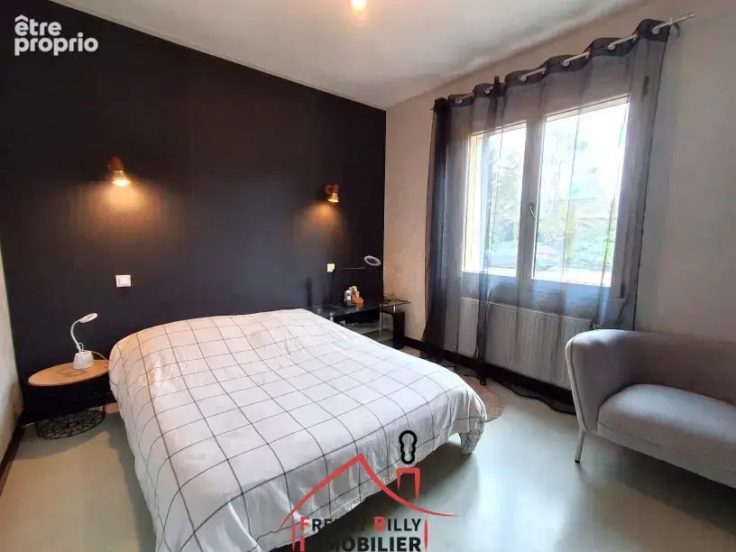 Pavillon plain pied 3 ch + sous-sol + grand bâtiment sur 10088 m2 - photo 10