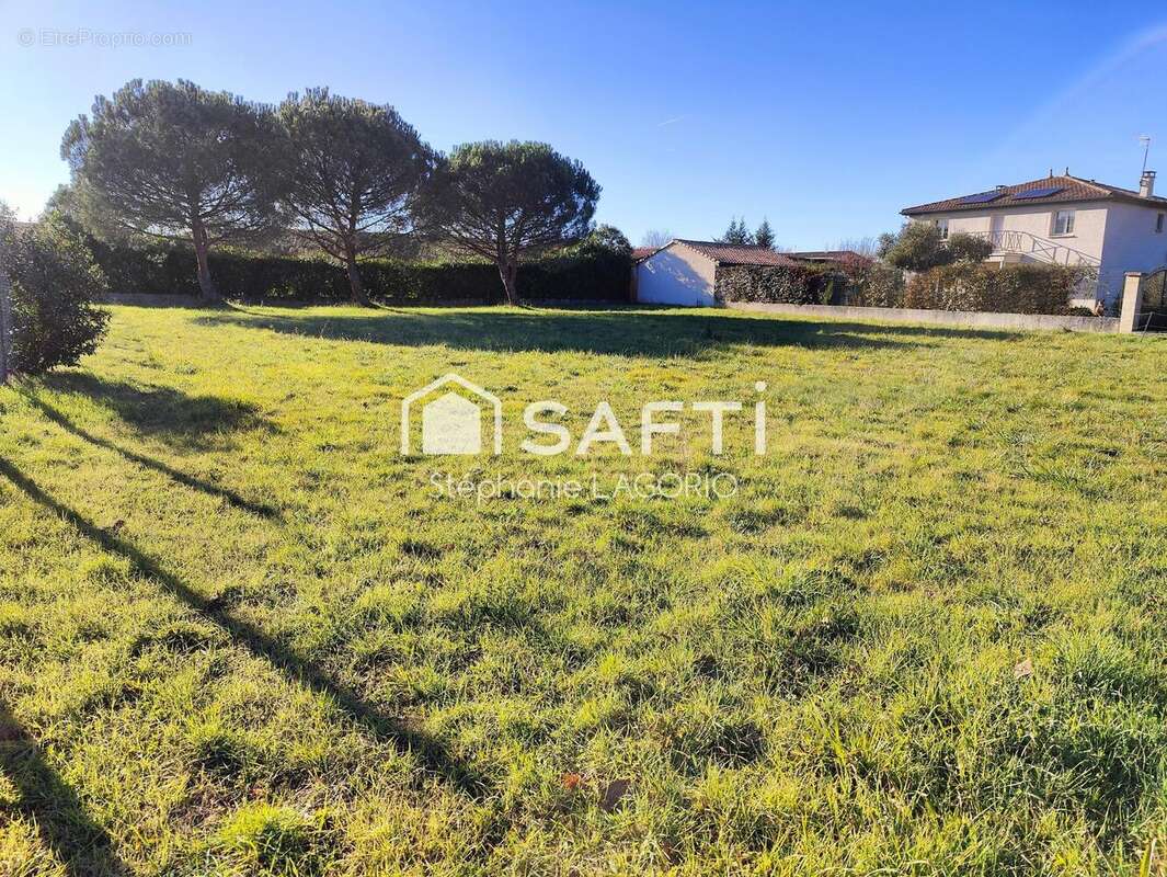 Photo 2 - Terrain à FENOUILLET
