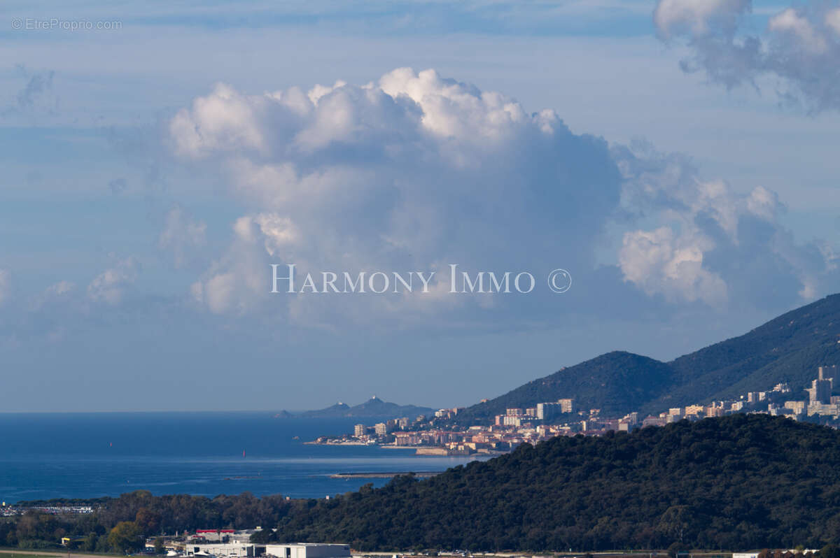 Terrain à AJACCIO