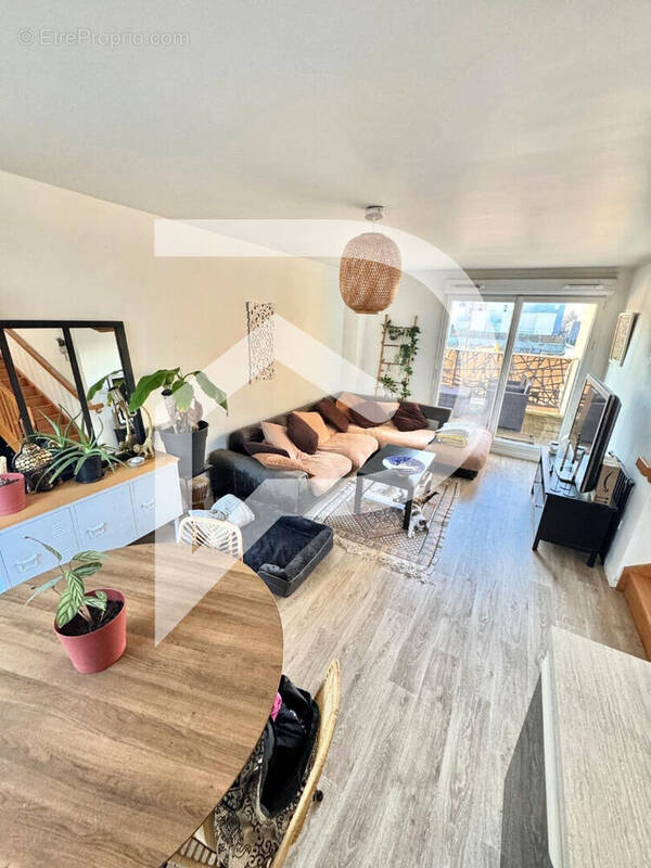 Appartement à ERAGNY