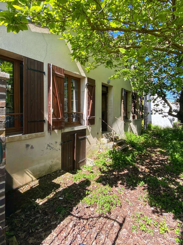 Maison à COURTENAY