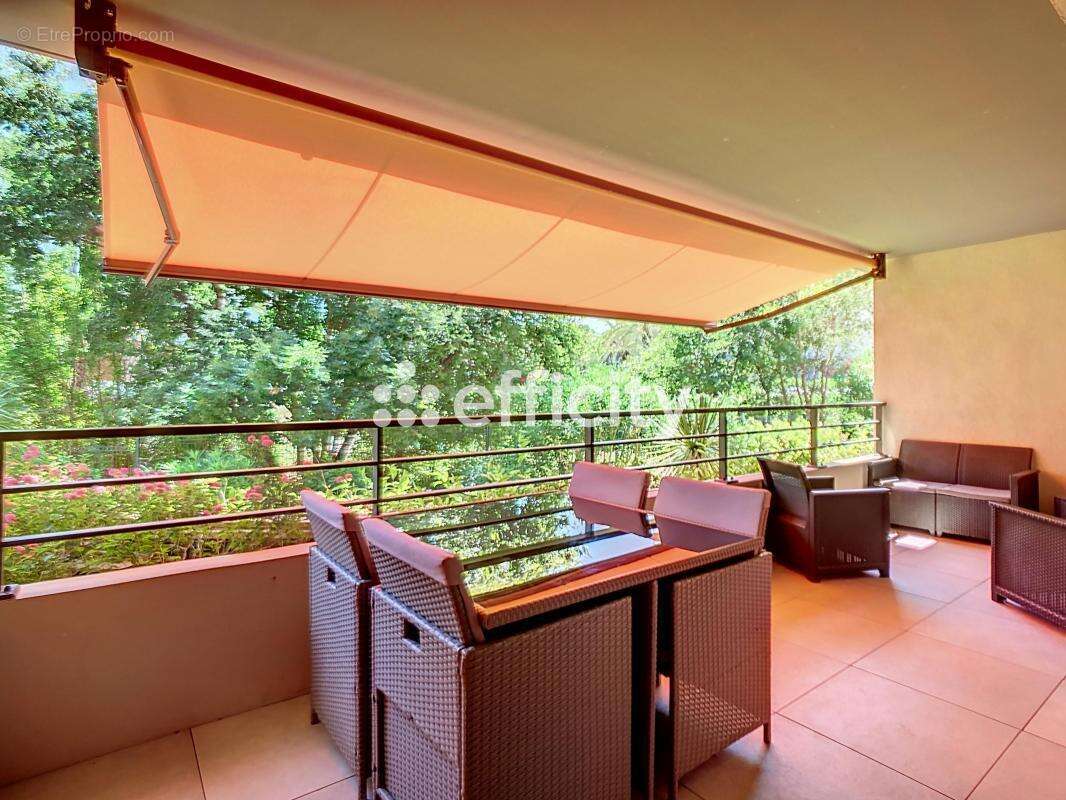 Appartement à FREJUS