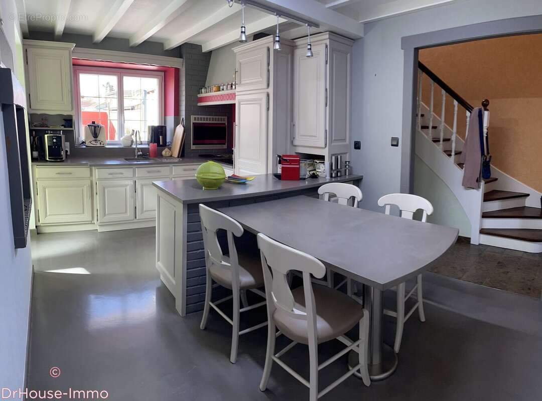 Maison à LEGE