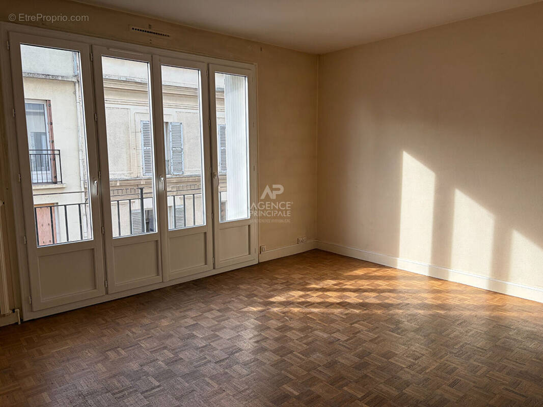 Appartement à MAISONS-LAFFITTE