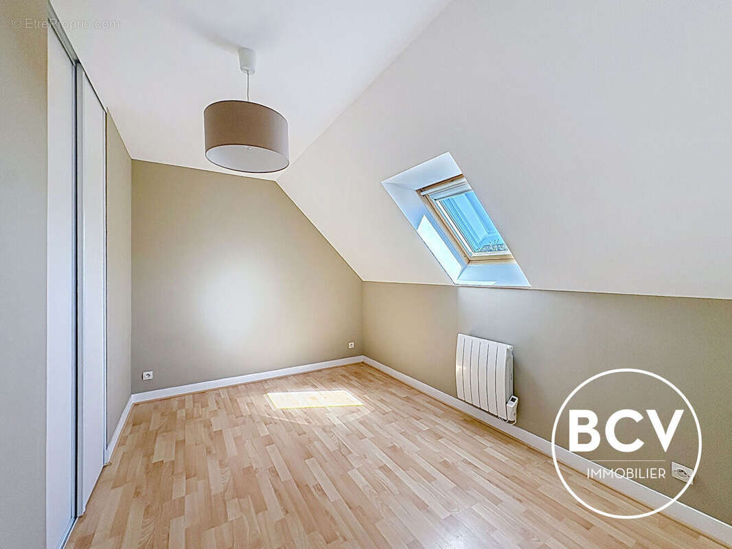 Maison à LE COUDRAY