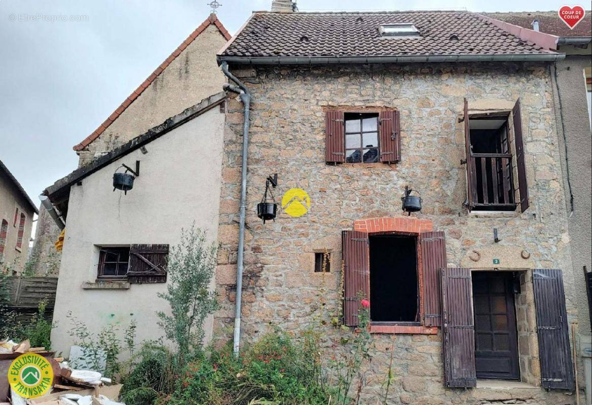 Maison à DUN-LE-PALESTEL