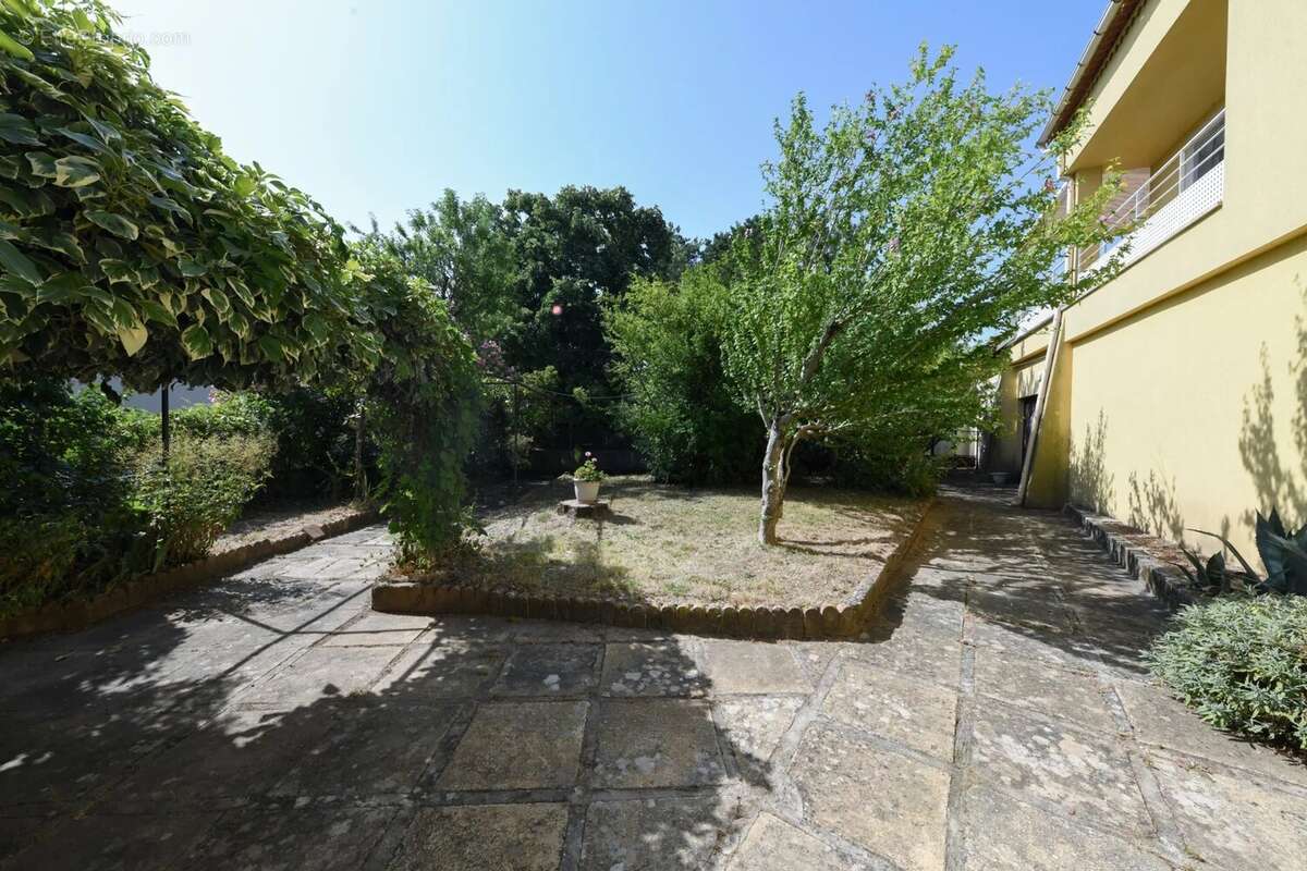 Uzès : Maison avec jardin à 600m du centre historique - photo 13